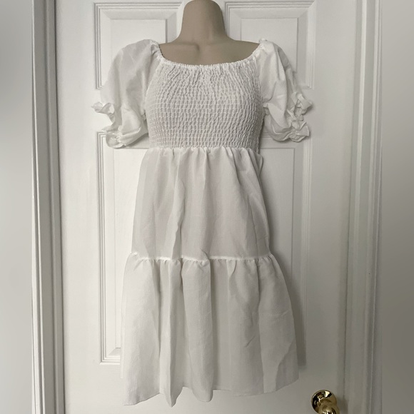 Dresses & Skirts - NWOT White Summer Dress